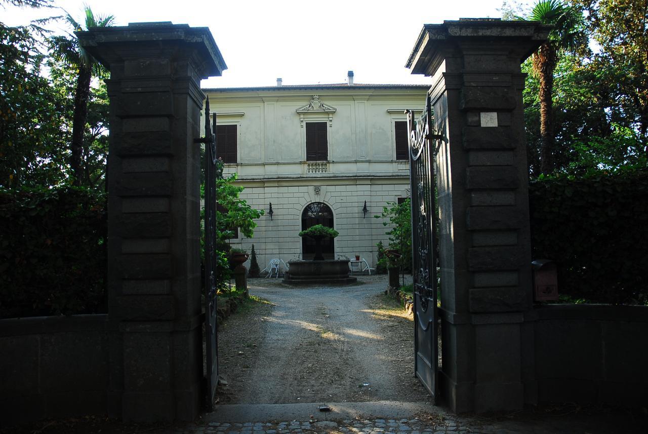 B&B Villa Gualterio Больсена Экстерьер фото
